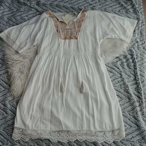 Ella Moon Dresses & Skirts - NWT Ella Moon White Dress